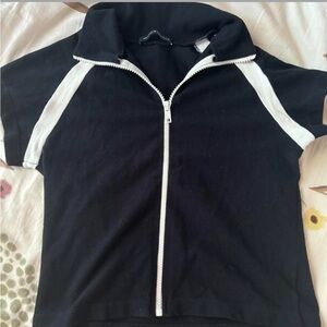 *RARE* discontinued Brandy Melville Navy Blue & white zip-up crop top #Brandy